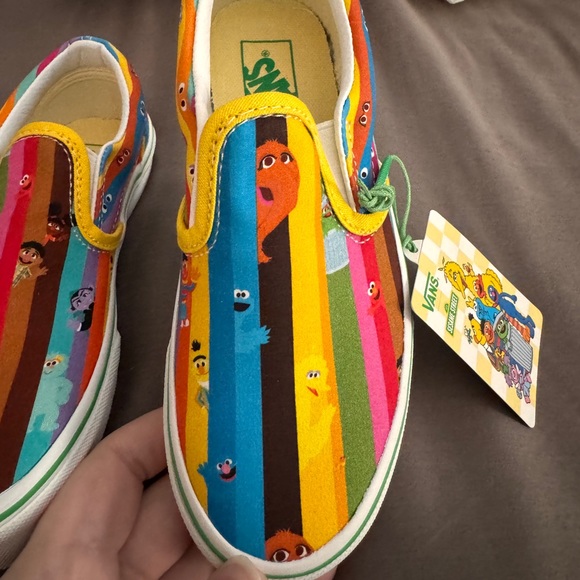 BNWT Kids Sesame Street Vans - Picture 3 of 12